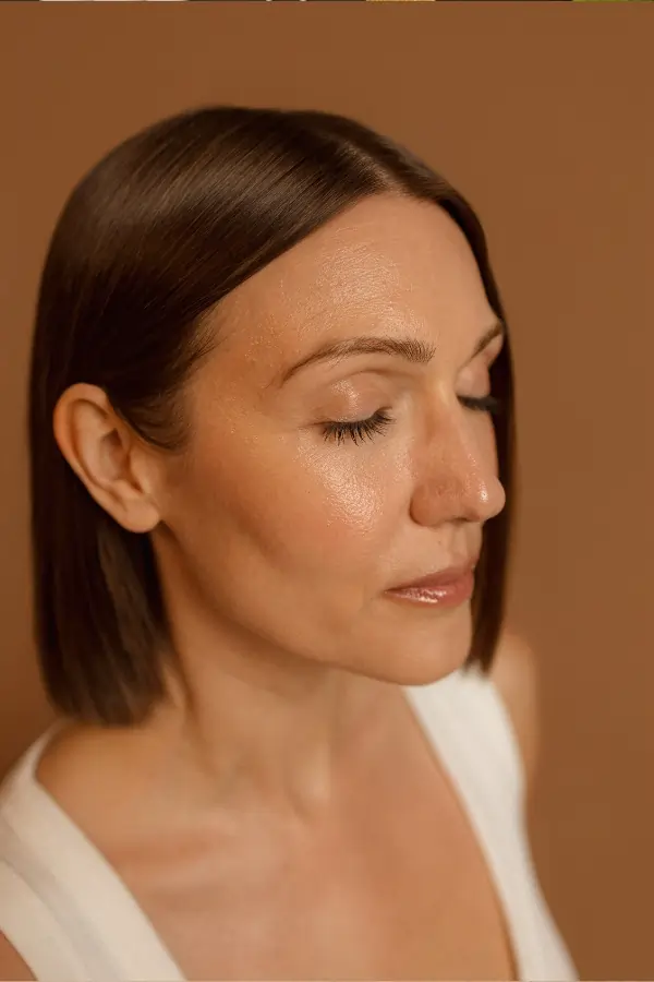Signs_Of_Collagen_Loss_In_Face_600x900
