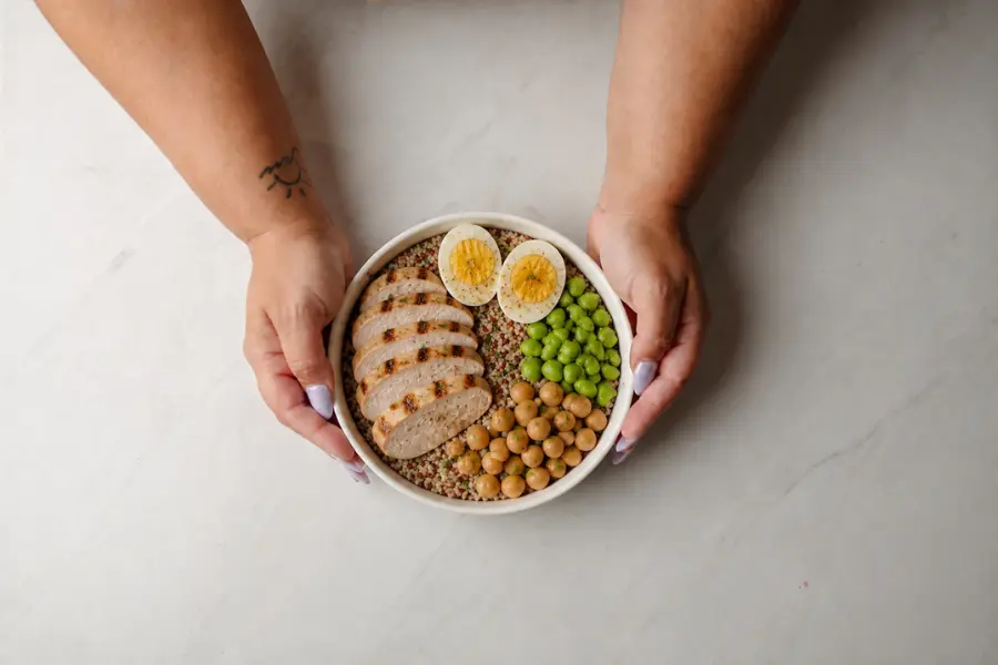 How_Much_Protein_At_Each_Meal_900x600